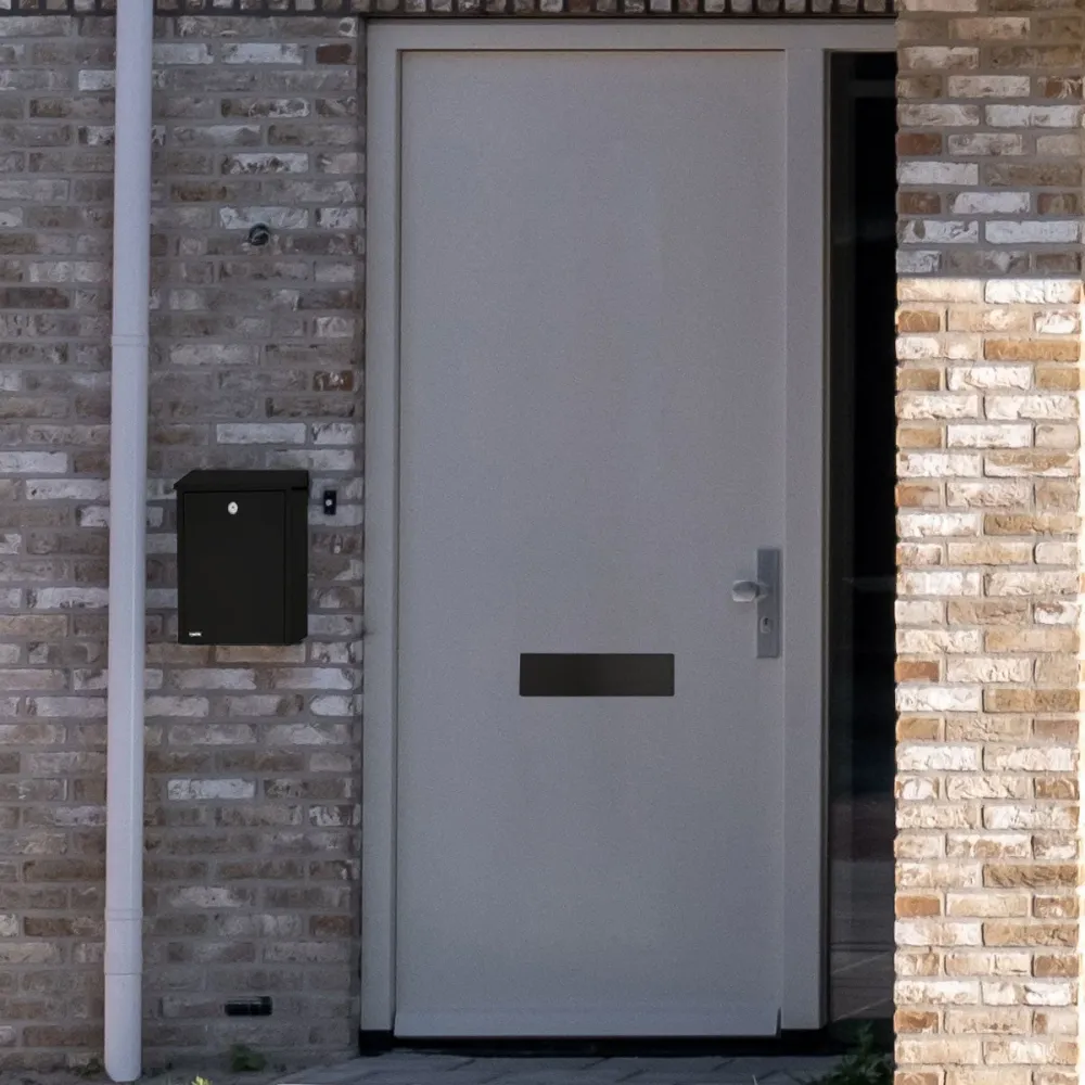 STOER! Briefplaat Afdichter London Zwart voor Buiteninstallaties
