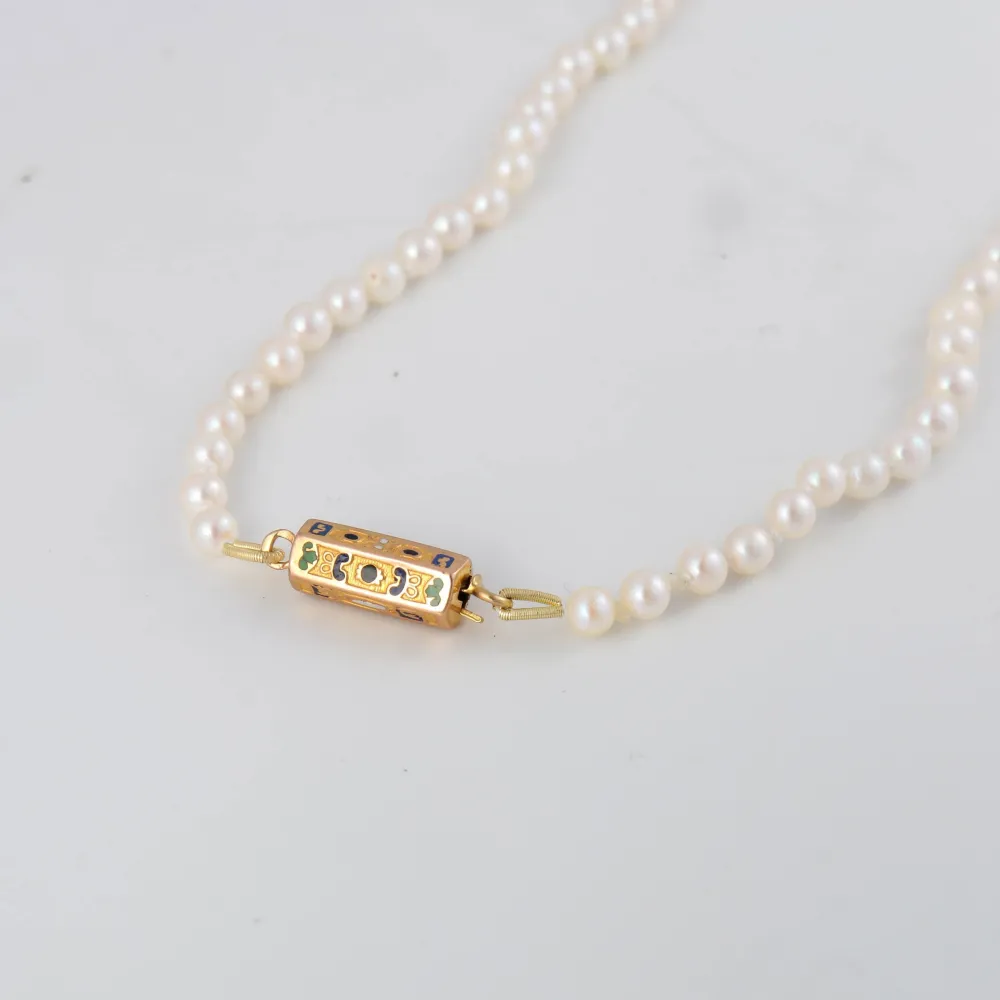 Cultured pearl necklace 19th century clasp