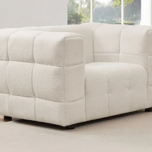 Fauteuil van ivoorwitte boucléstof LERICI van Pascal Morabito