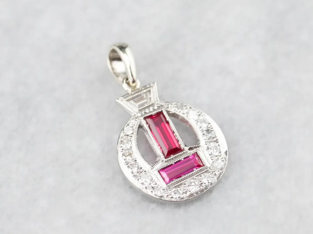 Industrieel Zwaar Belastbaar Art Deco Synthetic Ruby and Diamond Pendant