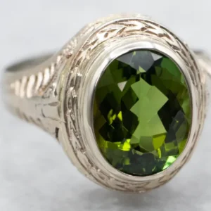 Art Deco Bezel Set Appelgroen Tourmaline Solitaire Ring