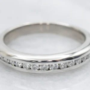 Palladium and Diamond Channel-Set Wedding Band Zwart Rubber