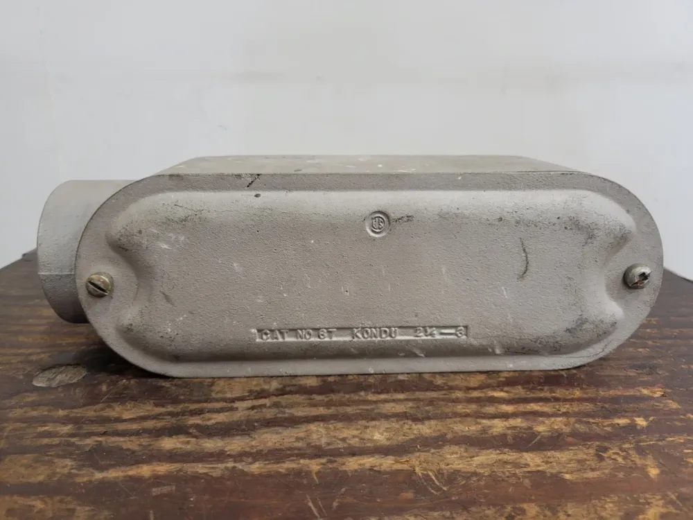 LB-2-1/2 Conduit Body 2-1/2" - 3" No. 67