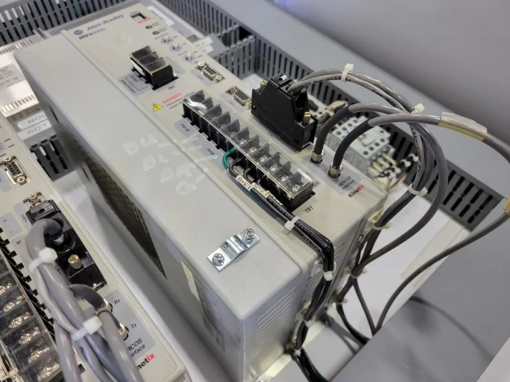 Ultra3000 Cijferdisplay Servo Drive 196462