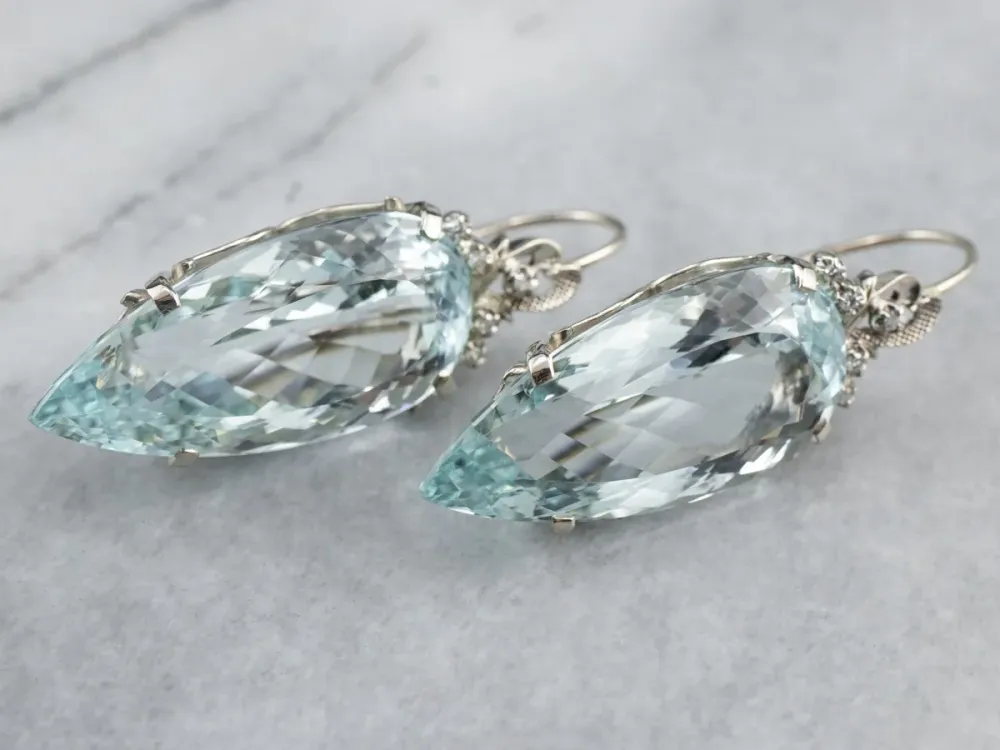 Bold Aquamarine and Diamond Drop Earrings - voor Beton en Metselwerk