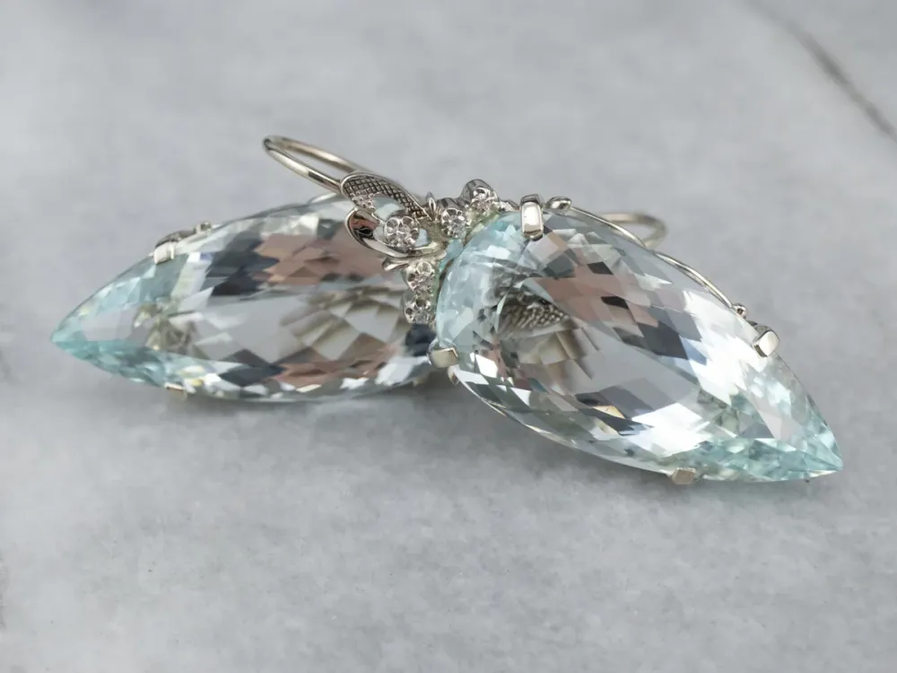 Bold Aquamarine and Diamond Drop Earrings - voor Beton en Metselwerk