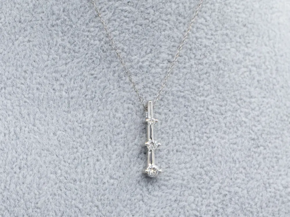 Muuranker Graduated Diamond Drop Pendant