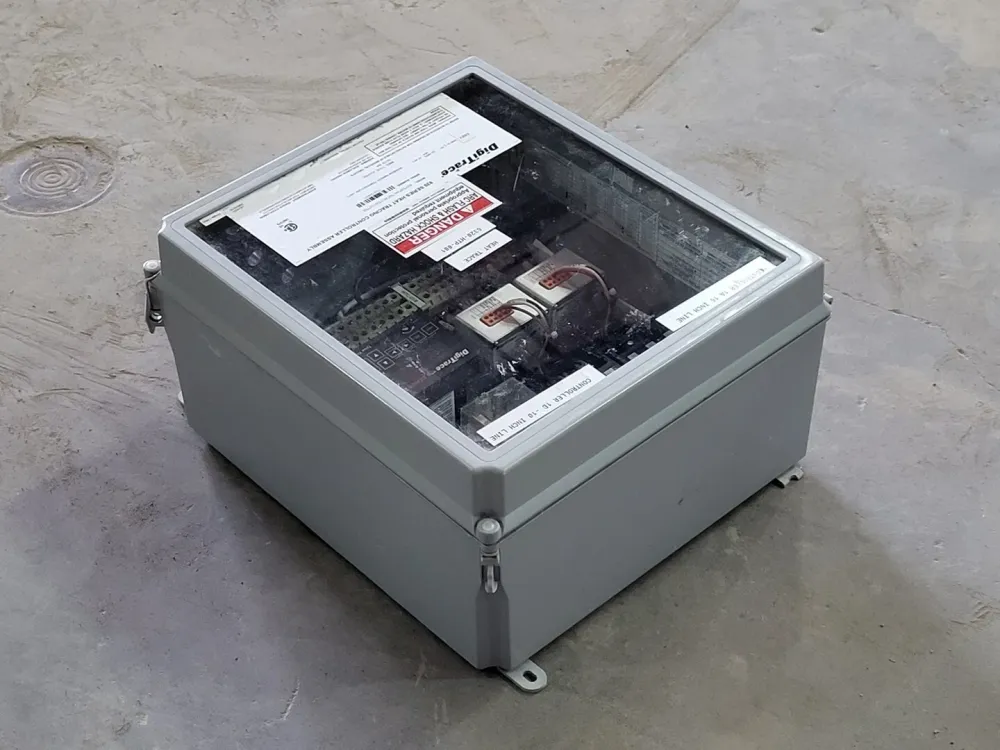 920 Series Heat Tracing Controller Assembly 920E6FWLSIC602C6102T65