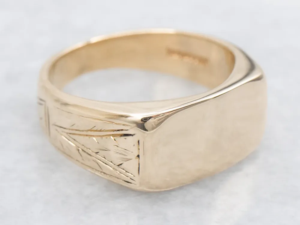 Antique Etched Verguld East-West Signet Ring - DIN Norm
