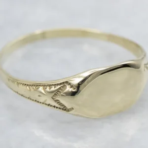 Antique Mosgroen Gold Signet Ring Floral Engravings