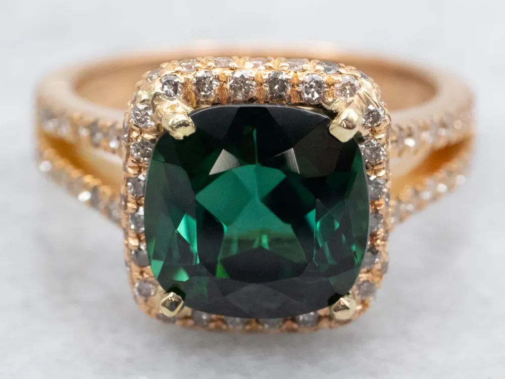 Appelgroen Tourmaline and Diamond Halo Ring met CE-Keurmerk