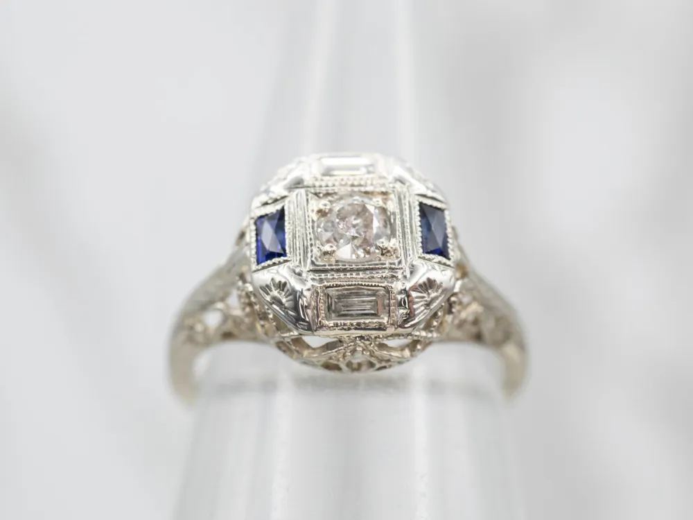 Art Deco Diamond and Synthetic Sapphire Engagement Ring met CE-Keurmerk