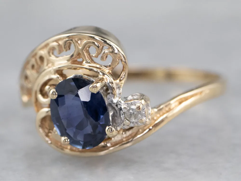 Asymmetrical Sapphire Diamond Gouden Filigree Ring