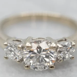 Beautiful Diamond Engagement Ring - DIN Norm