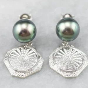 Black Pearl and Etched Goud Drop Earrings