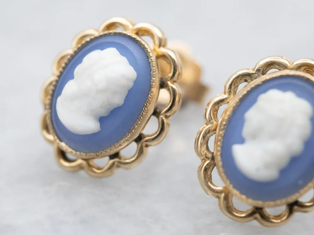 Blue and Melkwit Cameo Stud Earrings met CE-Keurmerk