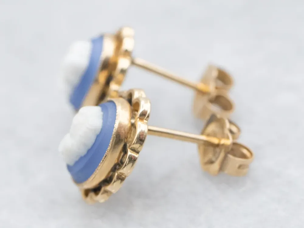 Blue and Melkwit Cameo Stud Earrings met CE-Keurmerk