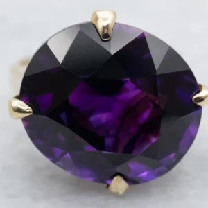 East to West Amethyst Solitaire Ring - DIN Norm