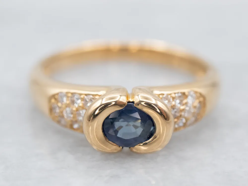 East to West Sapphire and Diamond Ring - DIN Norm