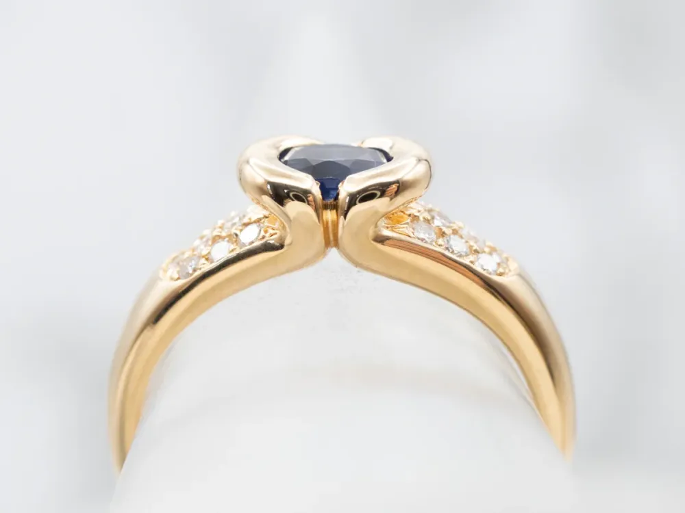 East to West Sapphire and Diamond Ring - DIN Norm