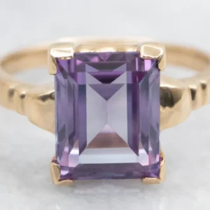 Emerald Cut Synthetic Alexandrite Solitaire Ring met CE-Keurmerk