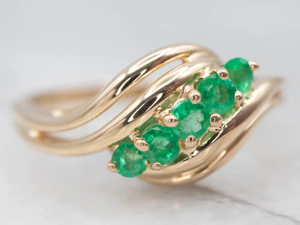 Gegalvaniseerd Antiekstijl Five Stone Emerald Bypass Ring