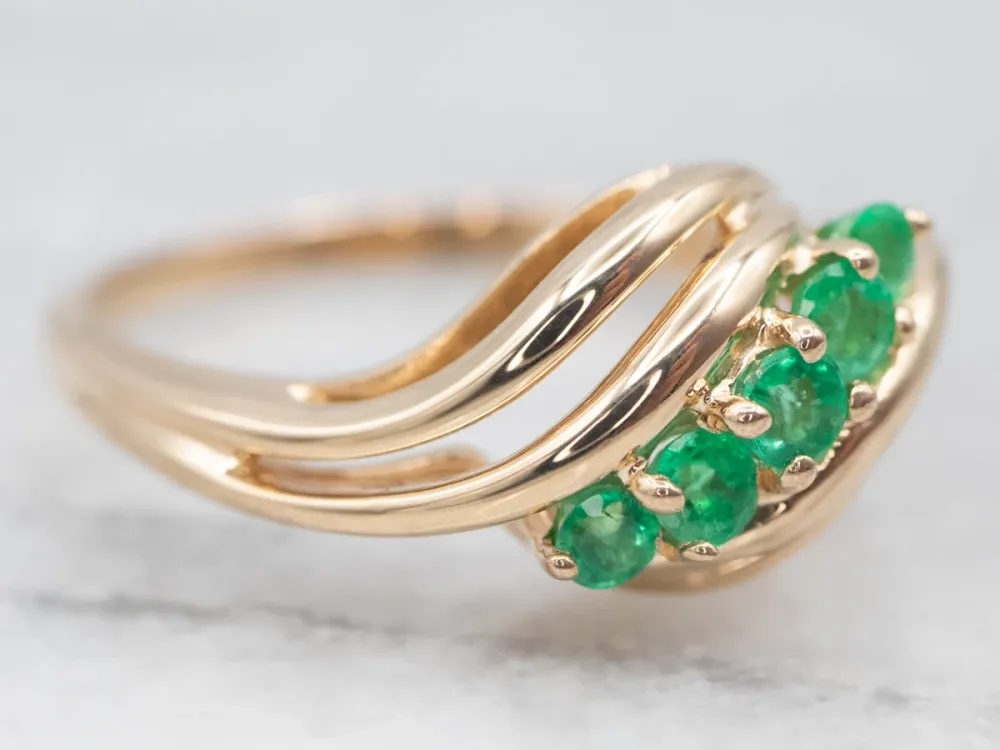 Gegalvaniseerd Antiekstijl Five Stone Emerald Bypass Ring