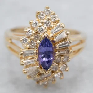 Gegalvaniseerd Marquise Tanzanite and Diamond Cluster Ring