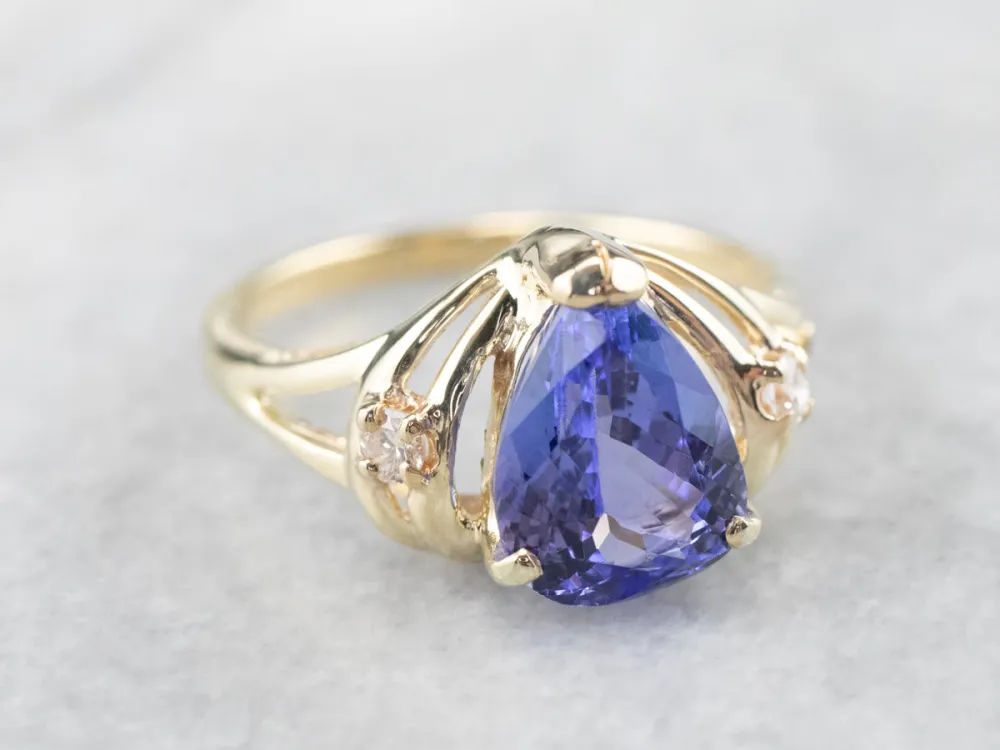 Gegalvaniseerd Pear Cut Tanzanite Diamond Gouden Ring