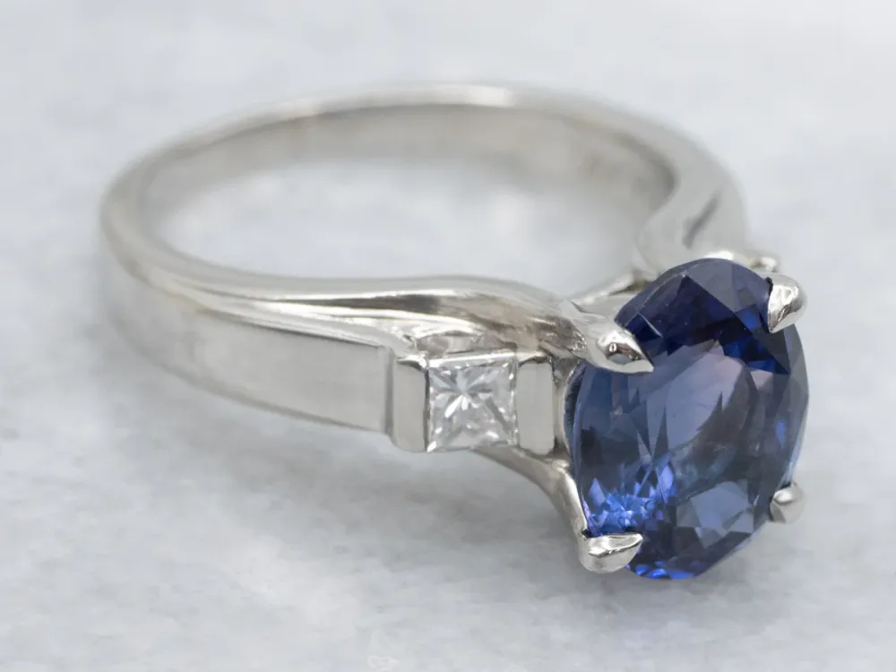 Gegalvaniseerd Platinum Sapphire and Diamond Anniversary Ring
