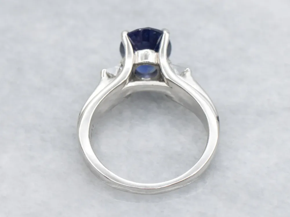 Gegalvaniseerd Platinum Sapphire and Diamond Anniversary Ring