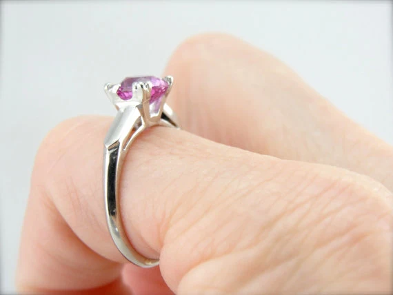 Gegalvaniseerd Rose Roze Sapphire Platinum Engagement Ring
