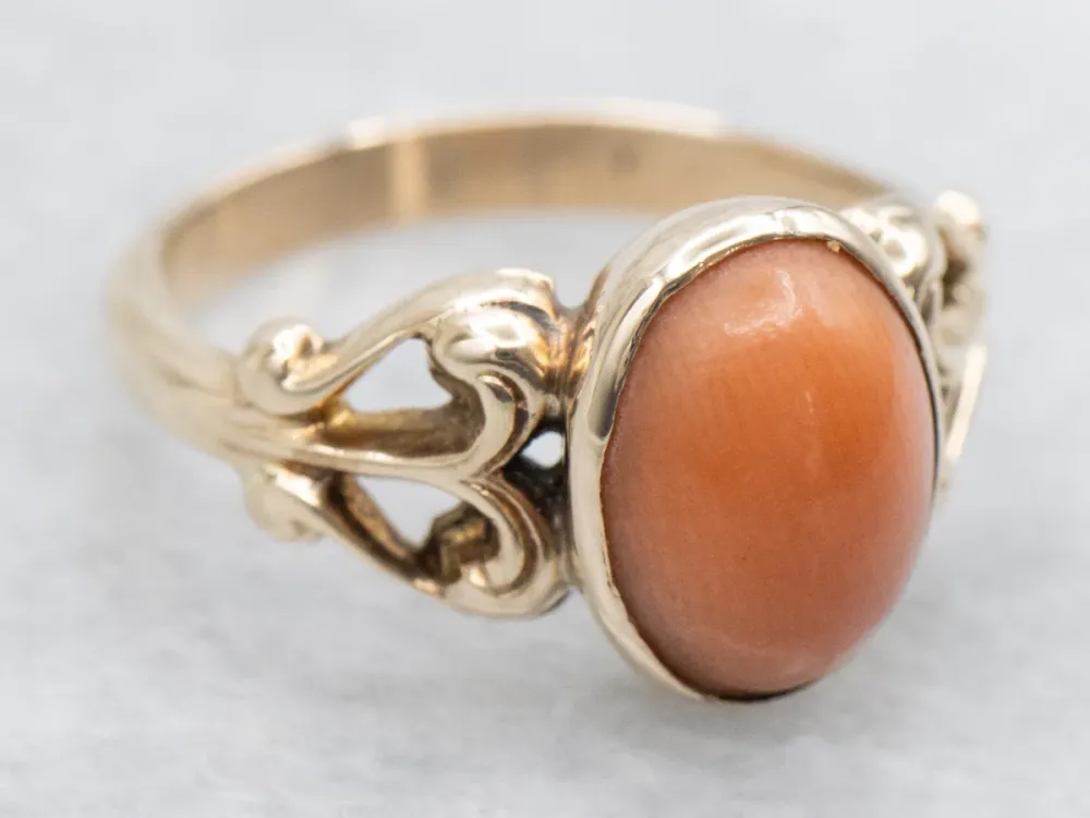 Gegalvaniseerd Victorian Revival Koraal and Gold Ring