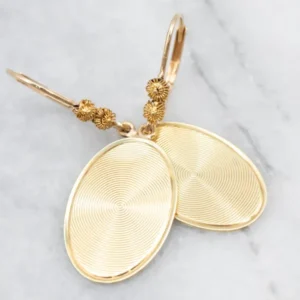 Geruwd Oval Drop Earrings