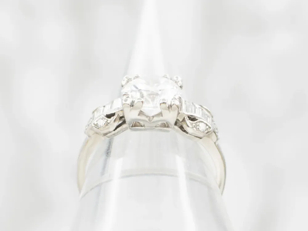 Industrieel Zwaar Belast 1950s Platinum and Diamond Encrusted Engagement Ring