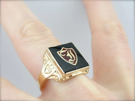 Industrieel Zwaar Belast Kinsley & Sons Mens Onyx Shield Ring