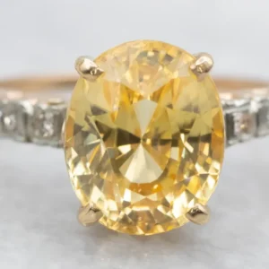 Industrieel Zwaar Belast Klassiek Era Golden Zircon and Diamond Ring