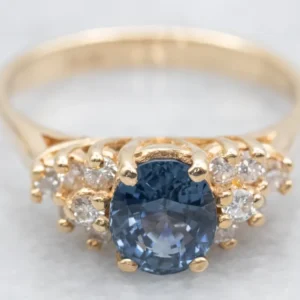 Industrieel Zwaar Belast Oval-Cut Sapphire and Diamond Engagement Ring