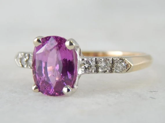 Nostalgisch Pink Ceylon Sapphire Ring