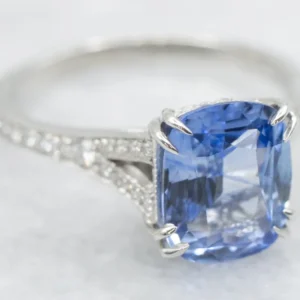 Platinum Sapphire and Diamond Engagement Ring met CE-Keurmerk