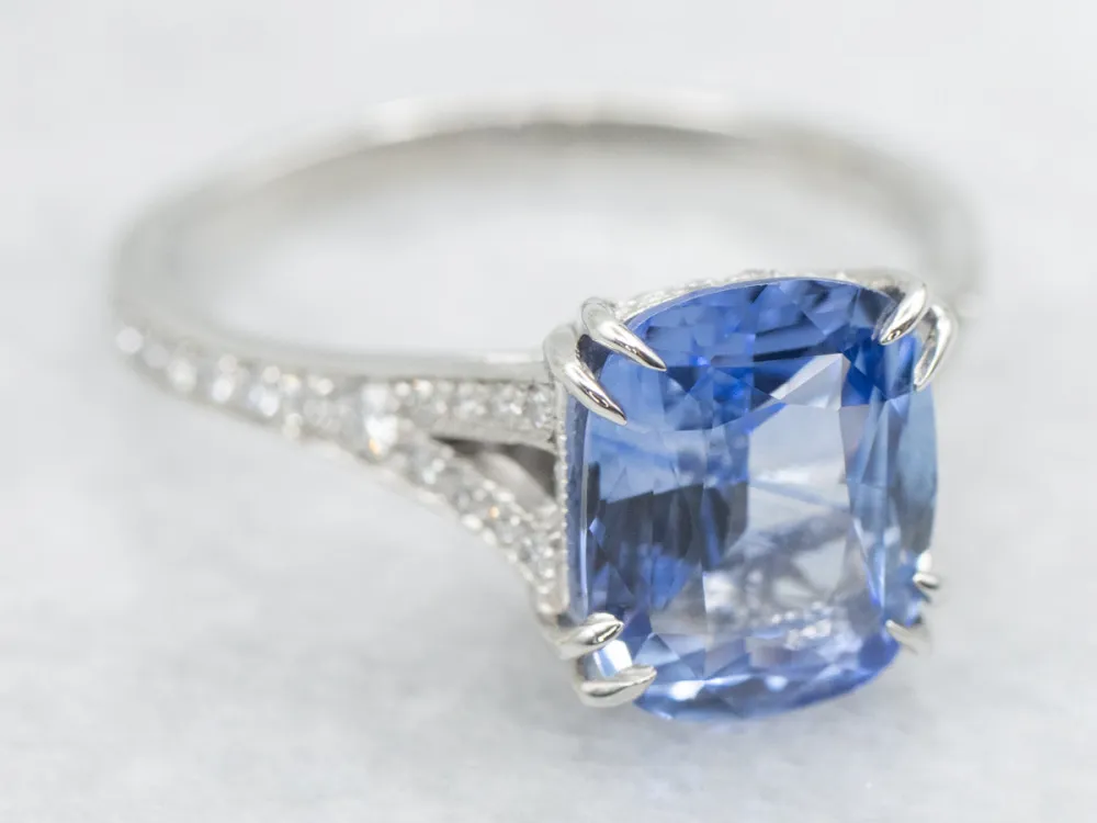 Platinum Sapphire and Diamond Engagement Ring met CE-Keurmerk
