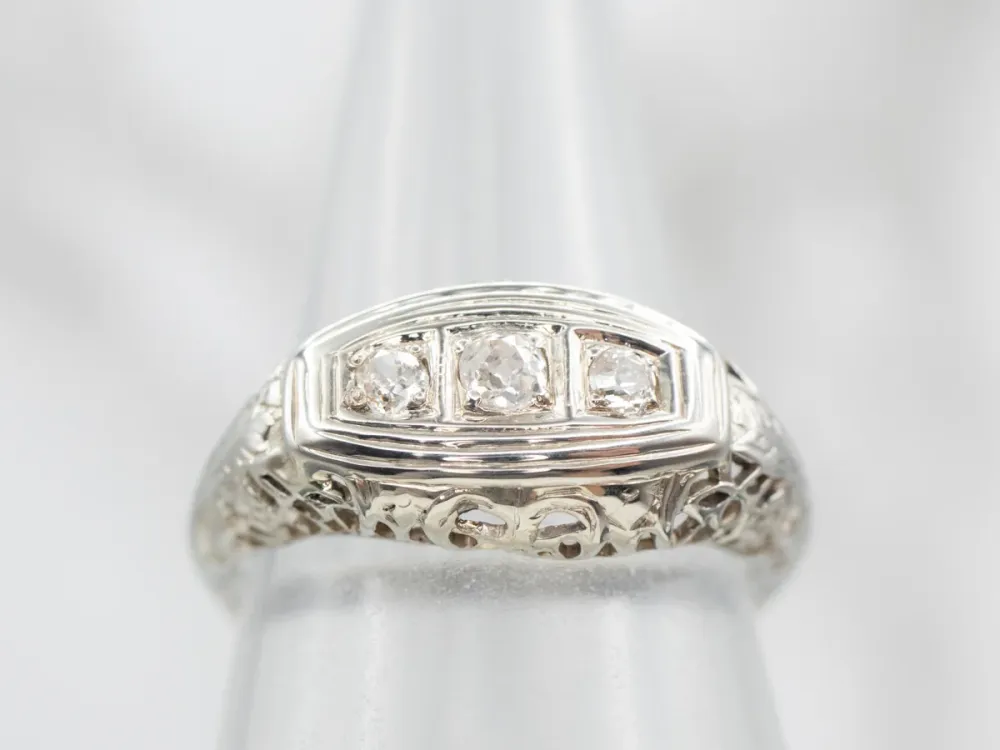 Pretty Old Mine Cut Diamond Engagement Ring met CE-Keurmerk