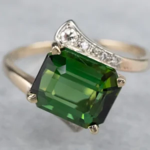 Retro Olijfgroen Tourmaline and Diamond Bypass Ring