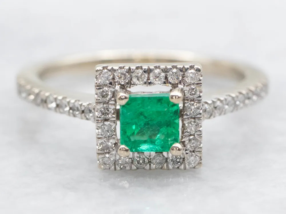 Roestvrij Staal Actueel Square Emerald and Diamond Halo Engagement Ring