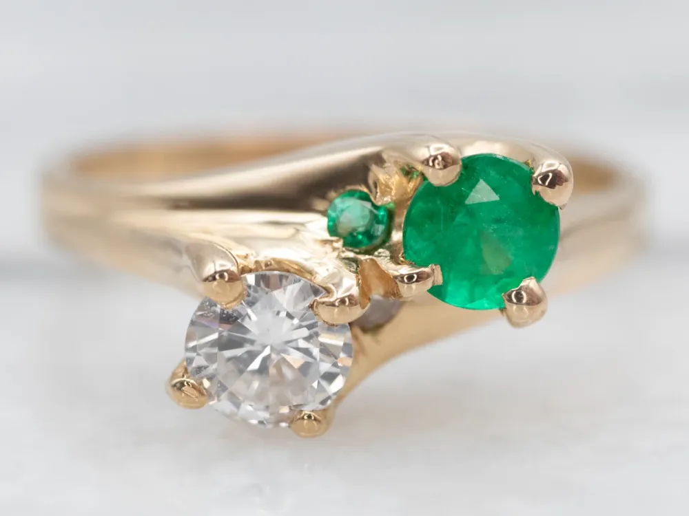 Roestvrij Staal Oud Gold Emerald and Diamond Bypass Ring
