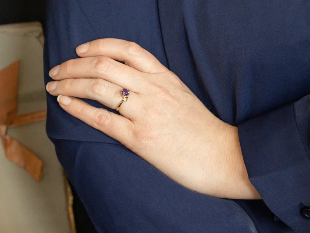 Round Cut Amethyst Bypass Ring - DIN Norm