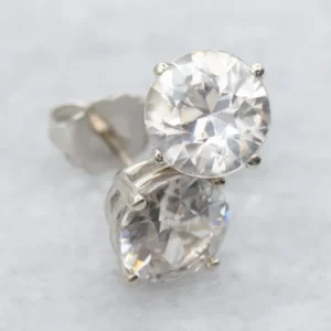 Round Cut Melkwit Zircon Gold Stud Earrings