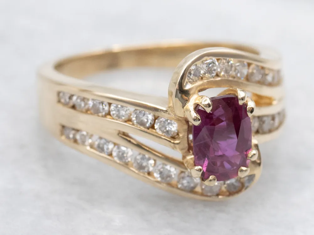 Ruby and Diamond Encrusted Bypass Ring met CE-Keurmerk