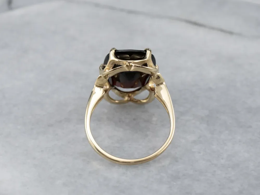 Scalloped Goud Garnet Statement Ring