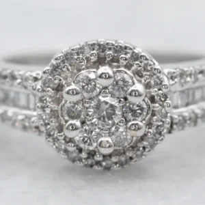 Stunning Diamond Cluster Engagement Ring met CE-Keurmerk